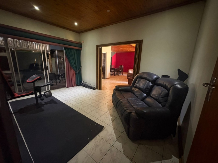 3 Bedroom Property for Sale in Vaalpark Free State